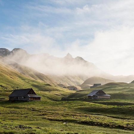 Berggasthaus Tannalp Frutt Eksteriør billede