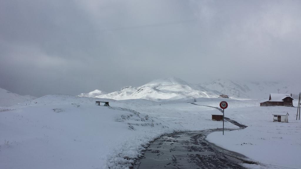 Berggasthaus Tannalp Frutt Eksteriør billede